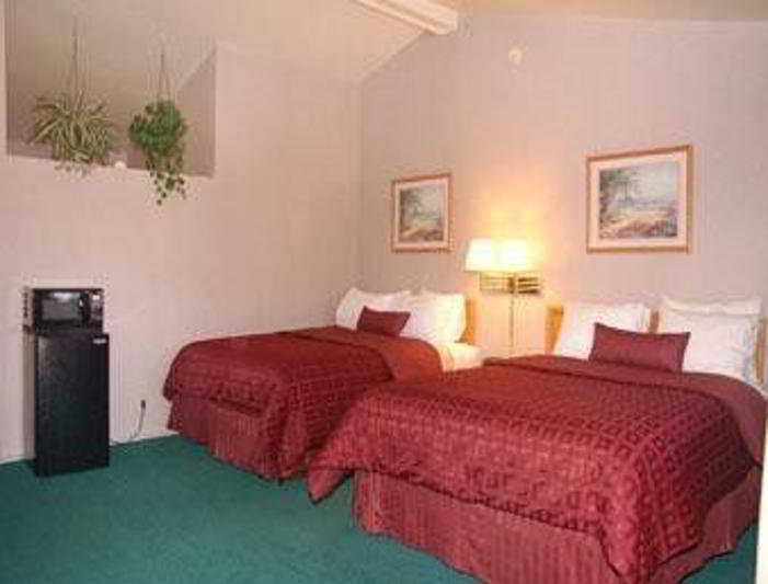 Howard Johnson By Wyndham Phoenix Airport/Downtown Area Room photo